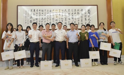 青衿之志，未來可期——廣東霸王花集團(tuán)召開2022年暑期大學(xué)生實(shí)習(xí)交流會(huì)